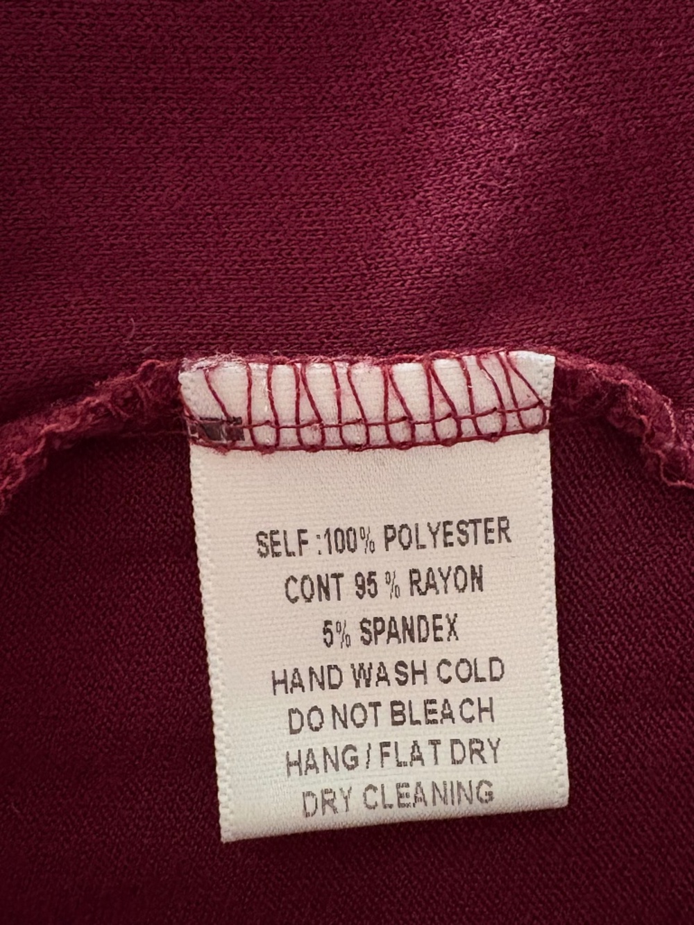 Soho Jeans Size Medium Mixed Media Burgundy Top - Picture 5 of 5